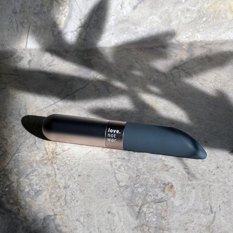 AMORE - Bullet Vibrator for Everyday External Pleasure