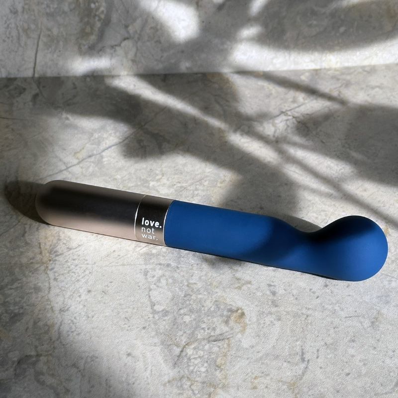 KAMA - G‑Spot Vibrator for Curved Internal Exploration
