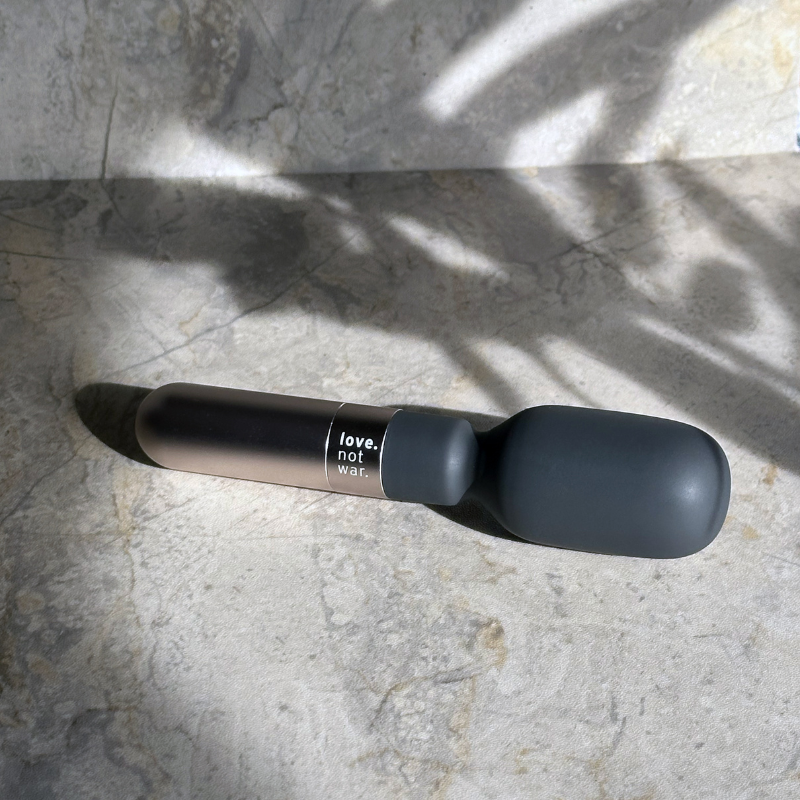 KOI - Flexible Vibrator for Broad External Pleasure