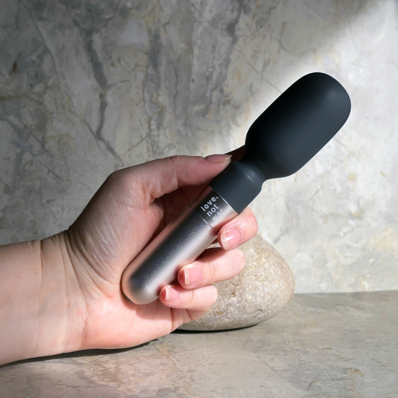 KOI - Flexible Vibrator for Broad External Pleasure