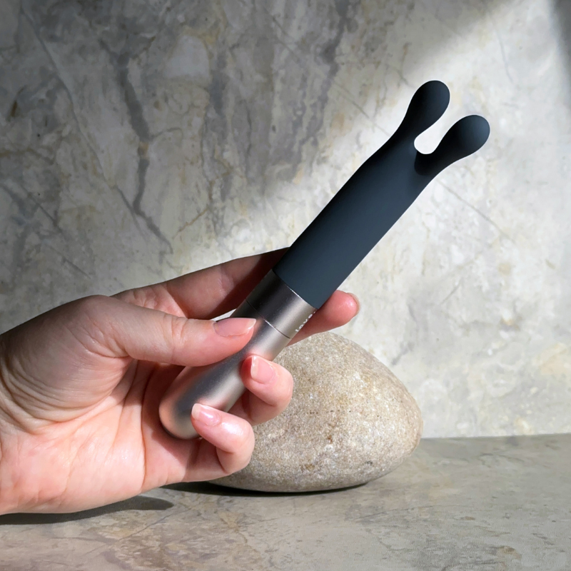 LASKA - Rabbit Vibrator for Dual External Focus